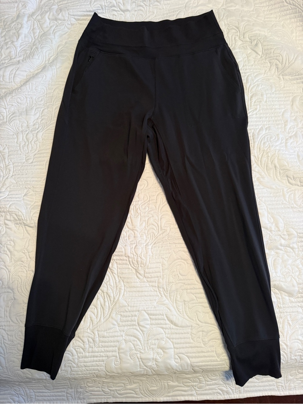 Athleta Black High-Rise Venice Jogger Pants in Black - VERY GOOD Condition - Picture 14 of 14